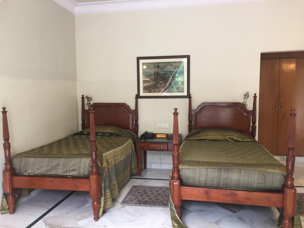 ホテル Barwara Kothi ジャイプール 部屋 写真